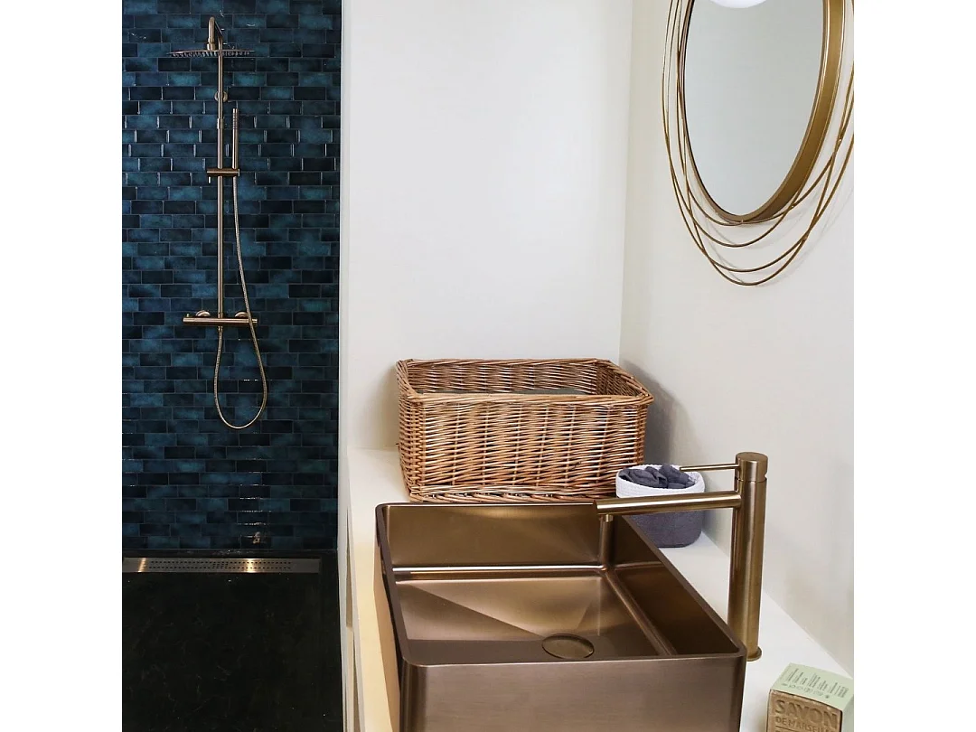 Luisa II Coluna de duche termostática em cobre escovado Essebagno