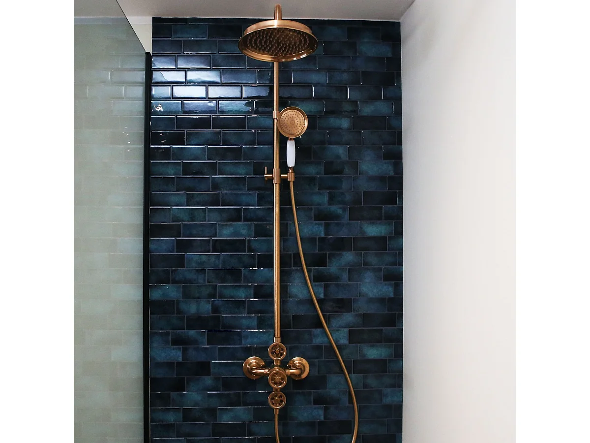 Indus colonne de douche thermostatique cuivre brossé - Essebagno