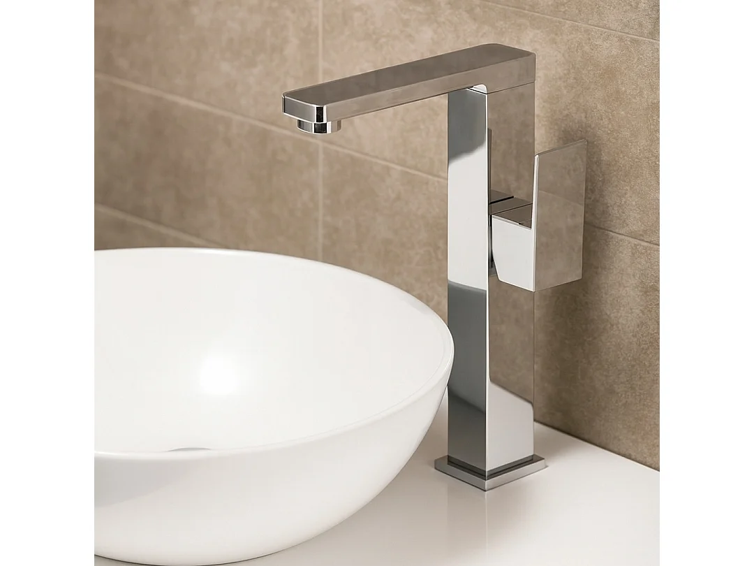 Mezzo Misturadora de lavatório mediana cromada Essebagno