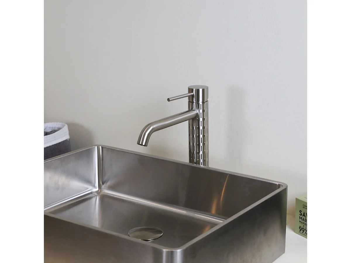 Architek hoher Waschtischarmatur in gebürsteter Edelstahloptik Essebagno