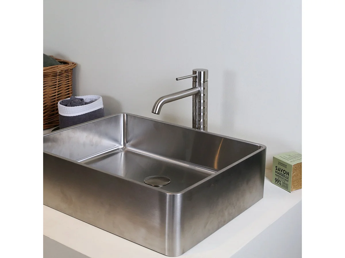 Architek Mezclador alto de lavabo en acabado de acero inoxidable Essebagno