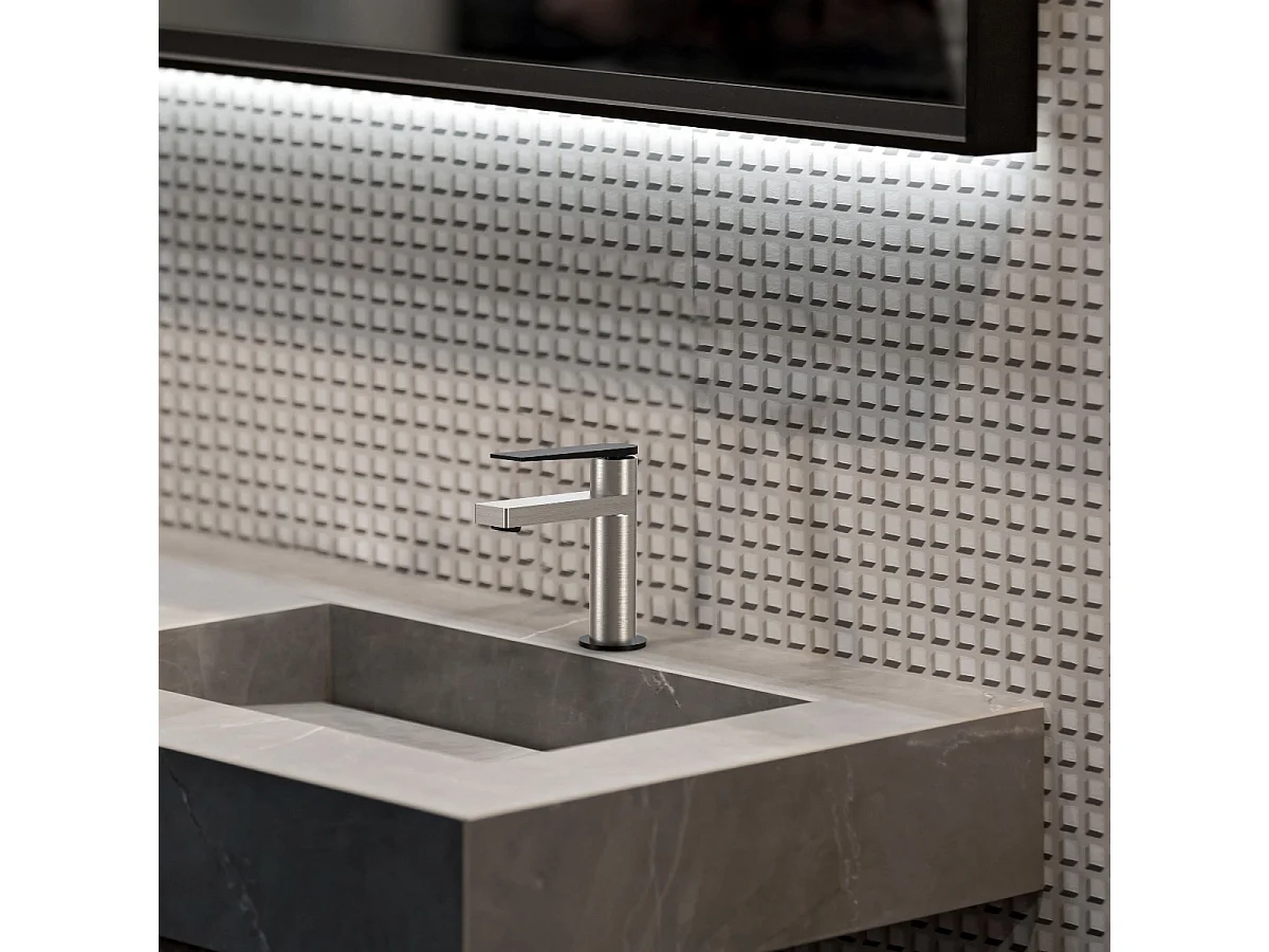 Allure mitigeur lavabo bas façon inox et noir - Essebagno
