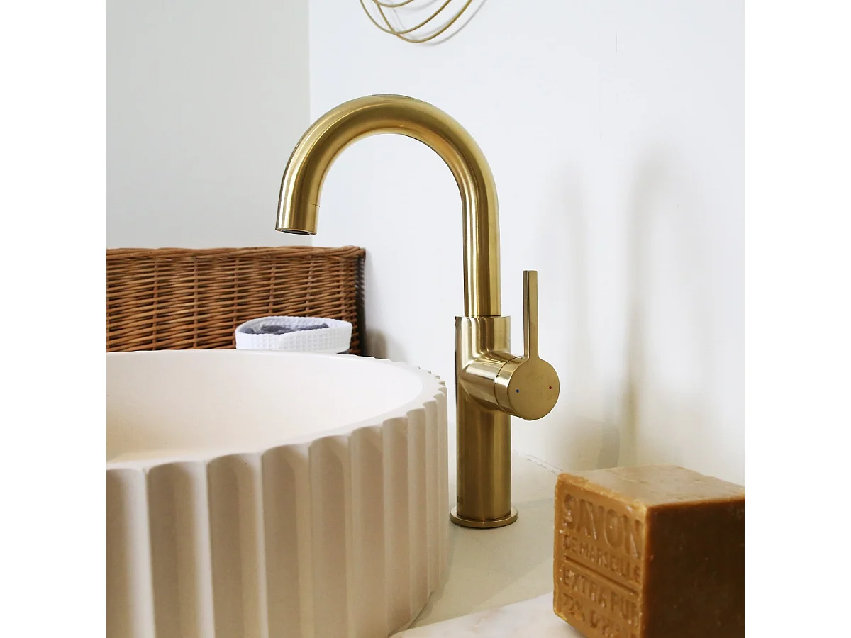 Reflet hoher Waschtischmischer gebürstetes Gold Essebagno