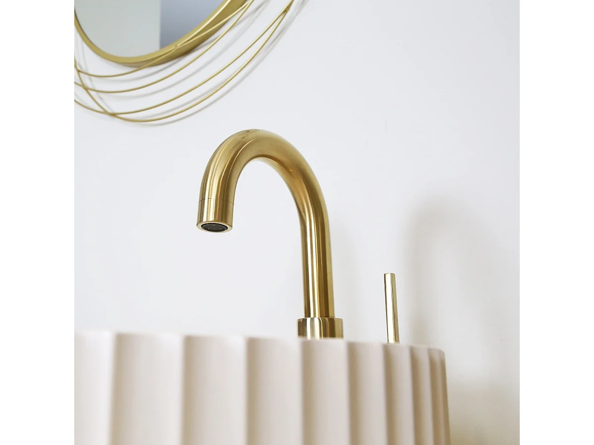 Reflet hoher Waschtischmischer gebürstetes Gold Essebagno