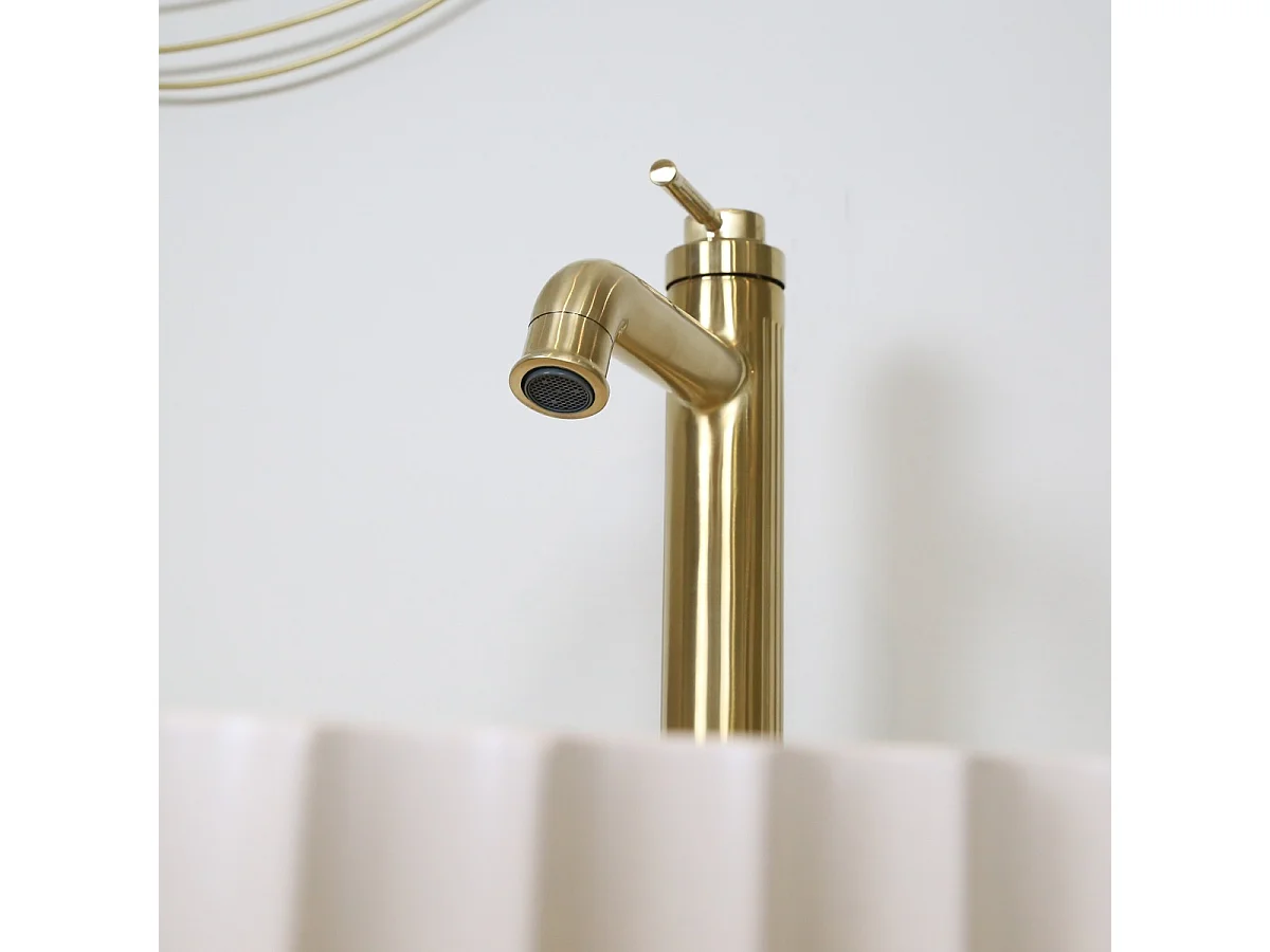 Art Deco hoge wastafelmengkraan in geborsteld goud - Essebagno