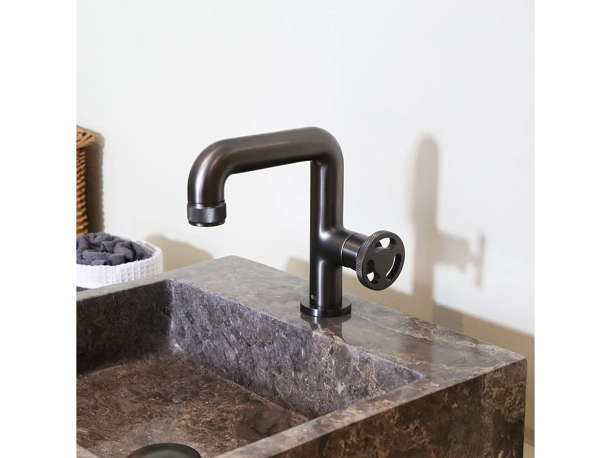 Factory Niedriger Waschtischmischer Gun Metal Essebagno