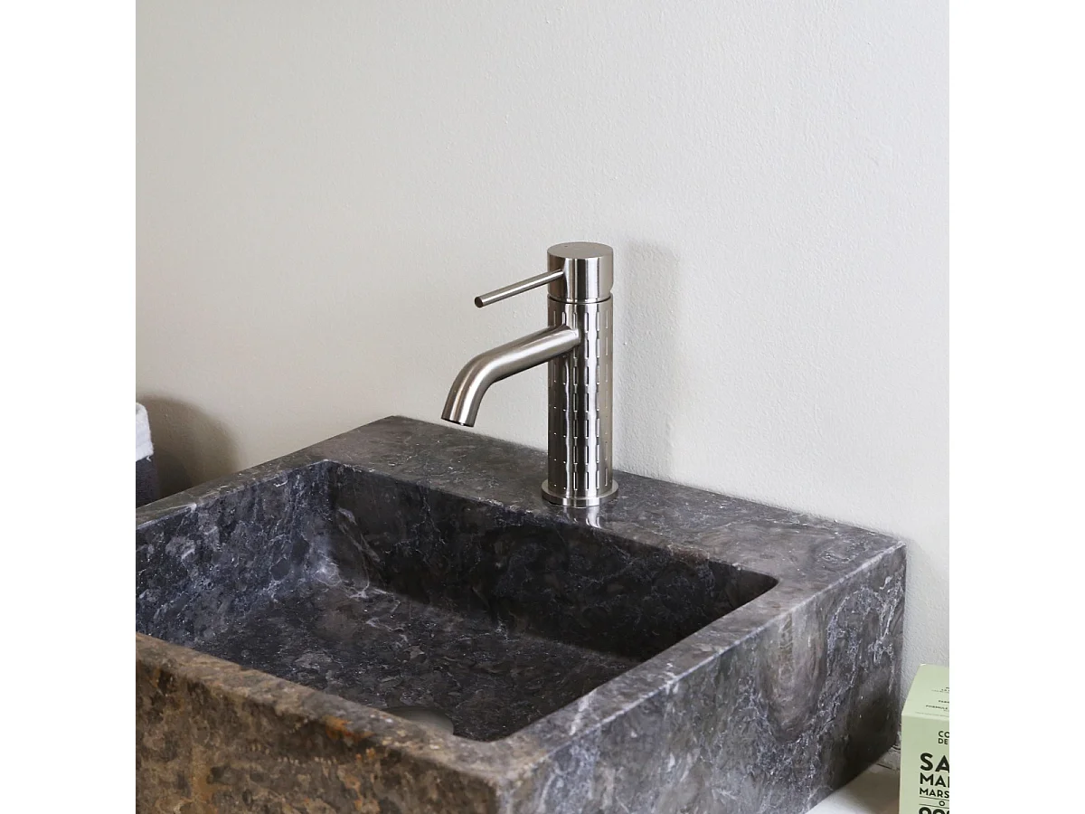 Architek misturadora de lavatório baixa em aço inoxidável escovado Essebagno