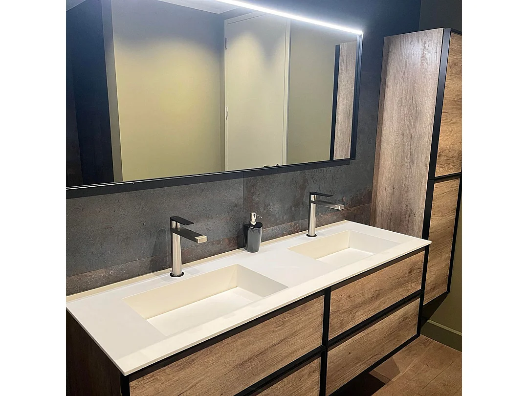 Allure misturadora de lavatório alta em aço inoxidável e preto Essebagno