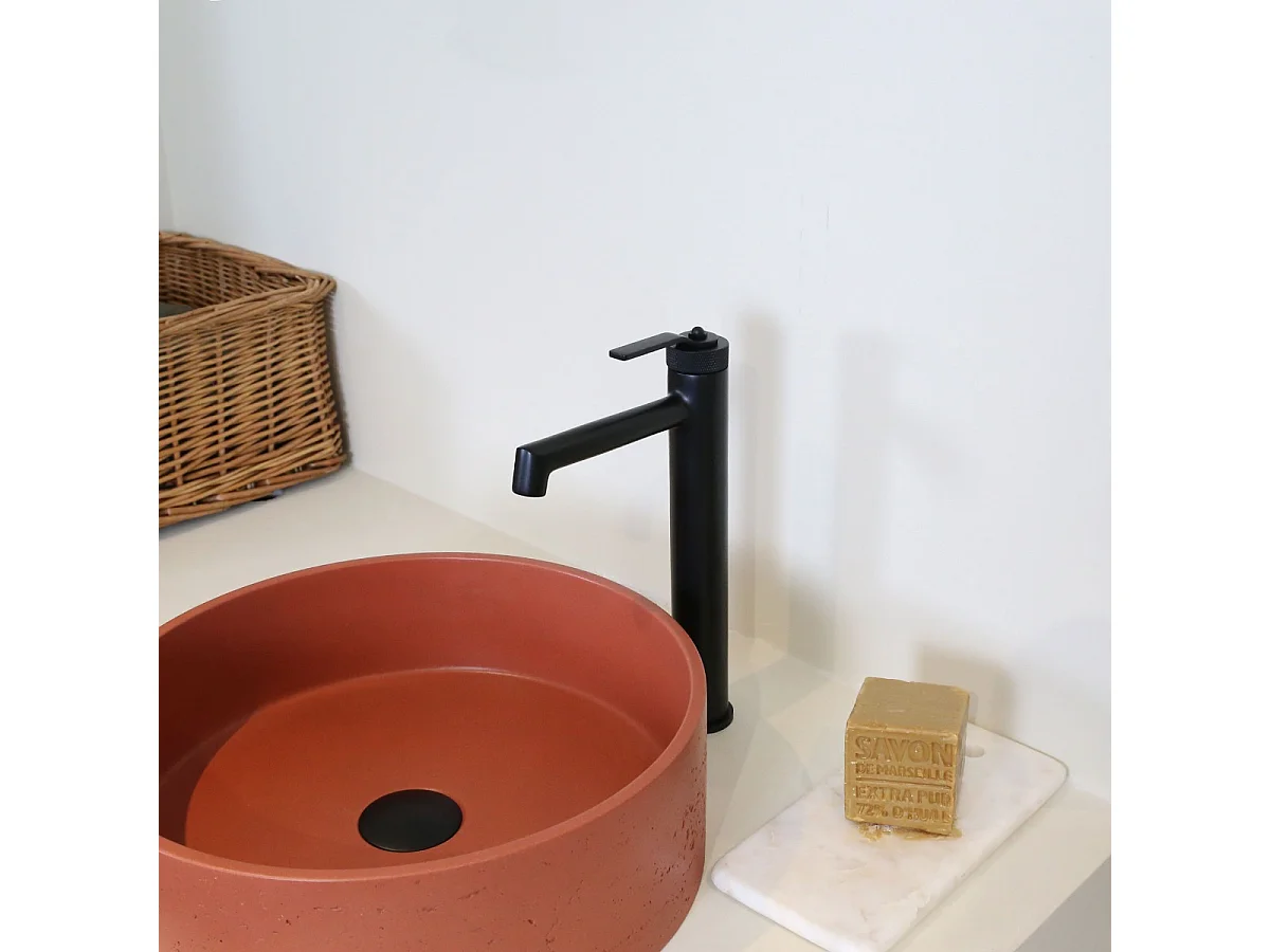 Molette Misturadora alta para lavatório preto mate Essebagno