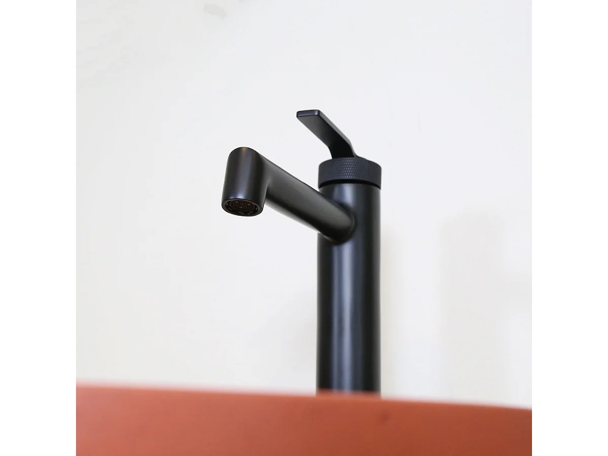 Molette Waschtischmischer hoch schwarz matt Essebagno
