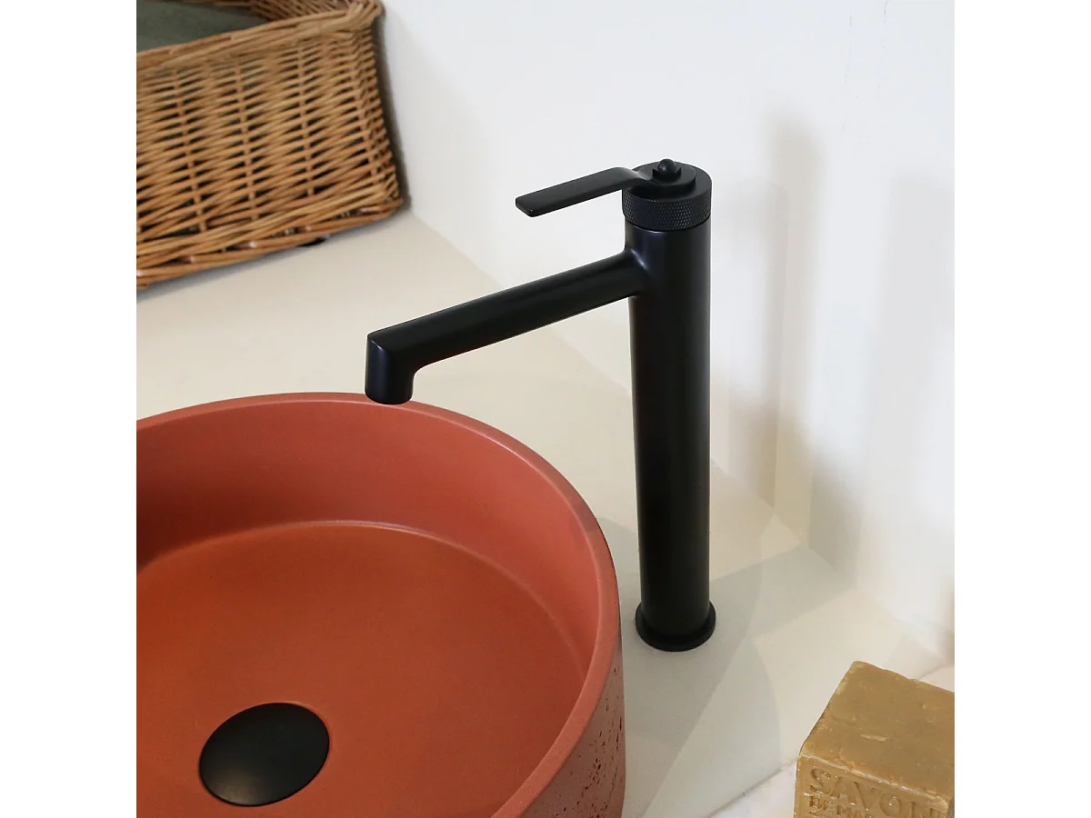 Molette Waschtischmischer hoch schwarz matt Essebagno