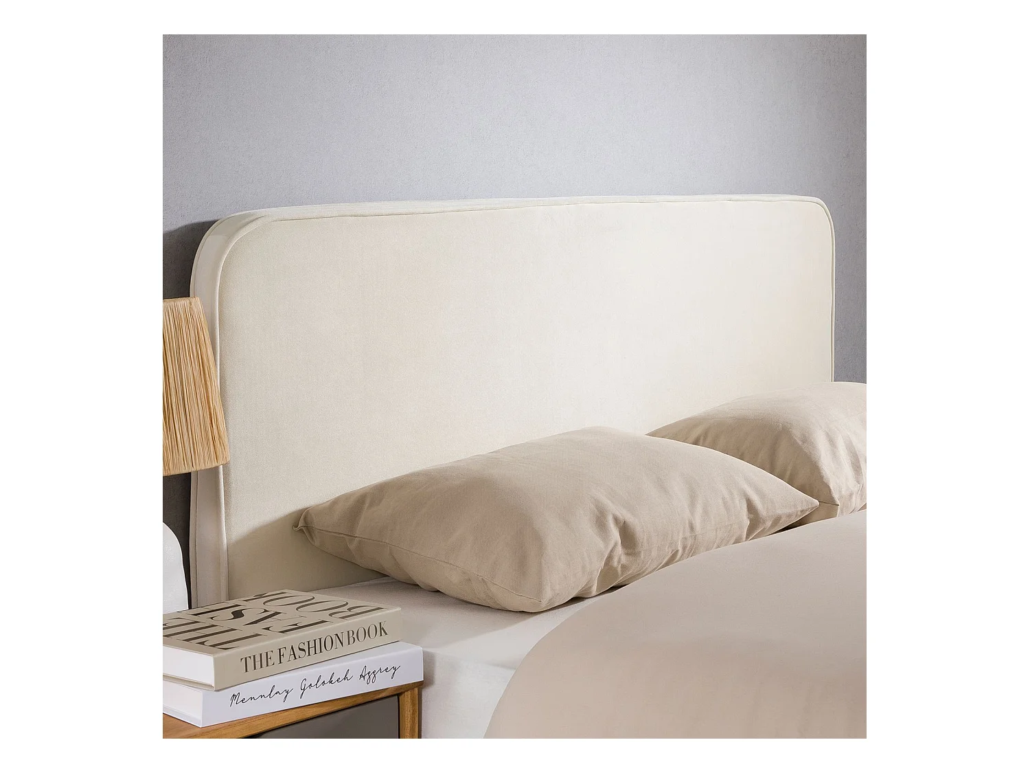 Tête de lit NOVARE 160, En tissu rembourré, Fixation murale Design arrondi moderne, Pour lit 160 cm ou moins, Blanc crème