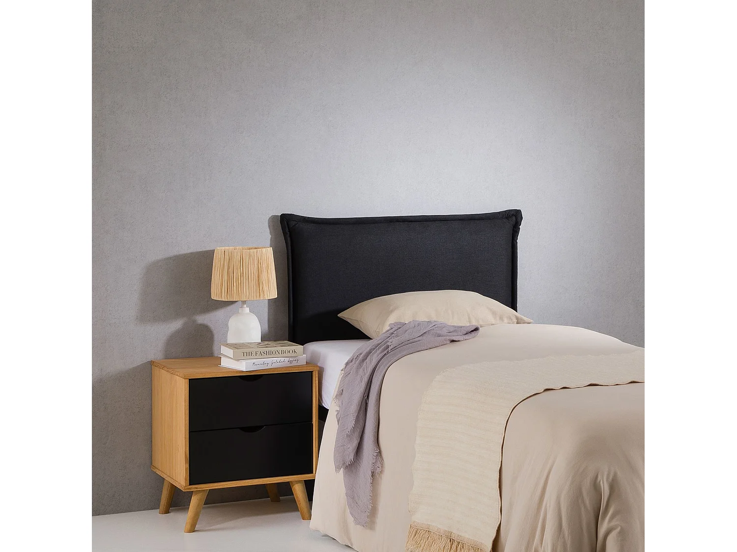 Tête de lit NERINA 90 rembourrée, En tissu polyester pour lit 90 cm, Sur pieds en bois, Noir