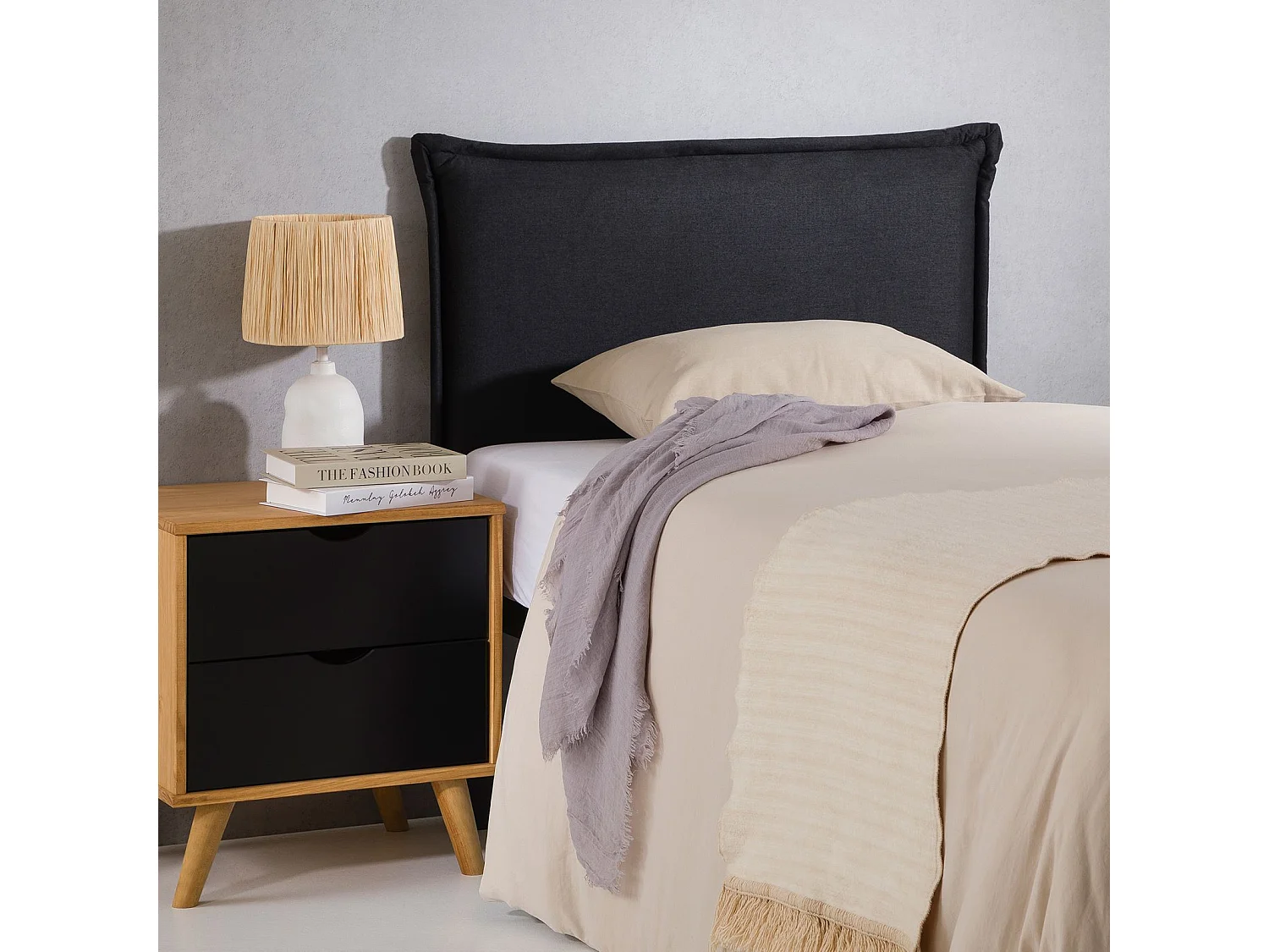 Tête de lit NERINA 90 rembourrée, En tissu polyester pour lit 90 cm, Sur pieds en bois, Noir