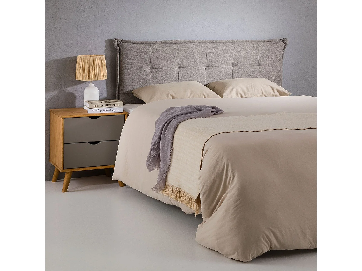 Tête de lit TIMOTHÉ 140 capitonnée, En tissu rembourré, Pieds en bois, Design élégant, Pour lits 140 cm, Gris