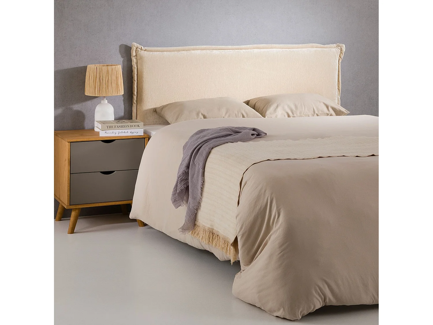 Tête de lit ELORE 140 rembourrée, En tissu polyester pour lit 140 cm, Sur pieds en bois, Blanc crème