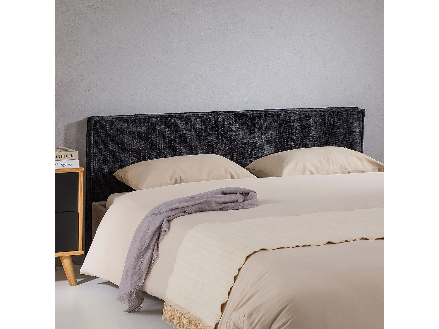 Tête de lit ELOWA 160 rembourrée, En tissu polyester pour lit 160 cm, Sur pieds en plastique, Noir