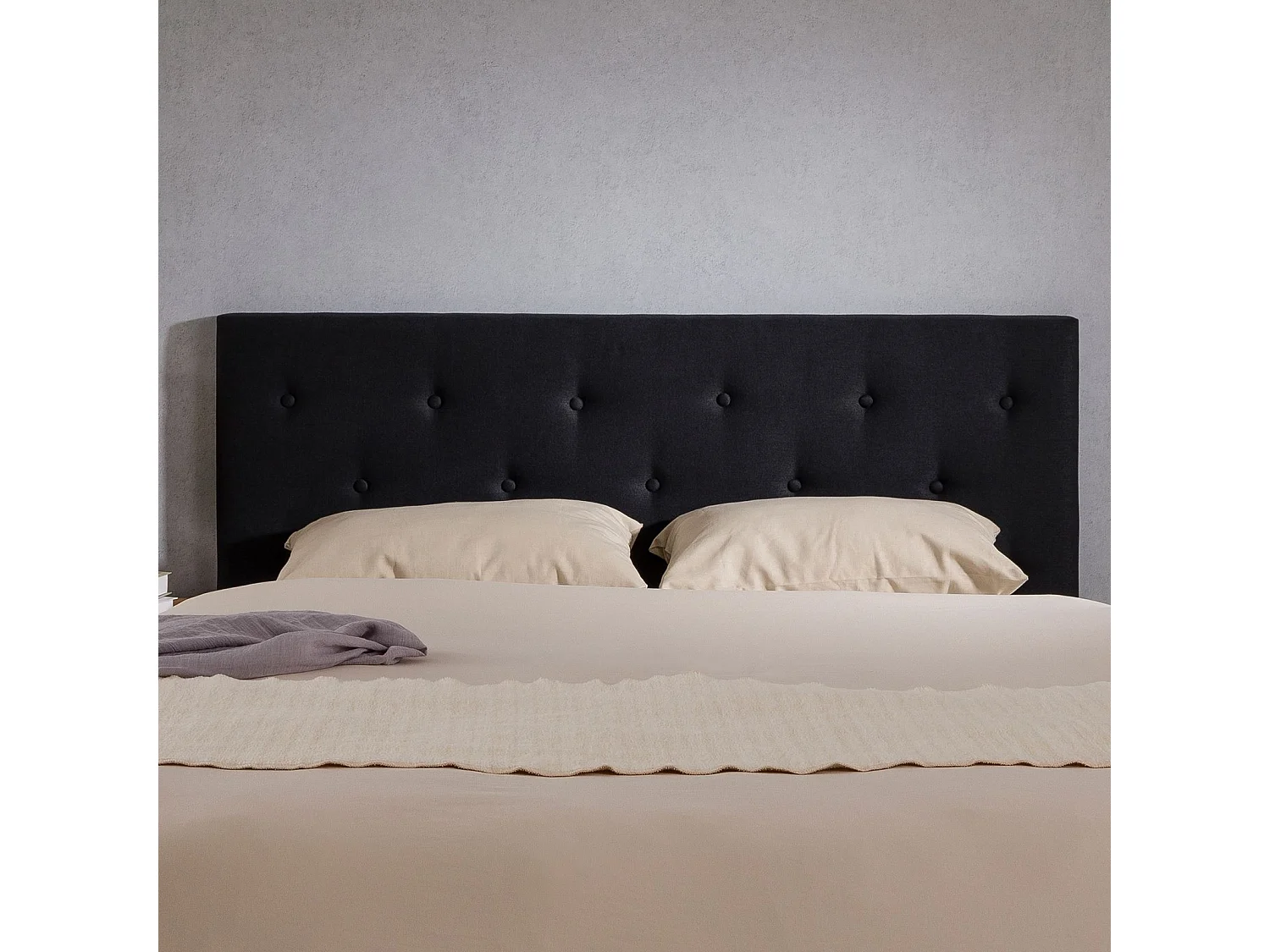 Tête de lit LULINE 160 capitonnée, En tissu rembourré, Pieds en bois, Design élégant, Pour lits 160 cm, Noir