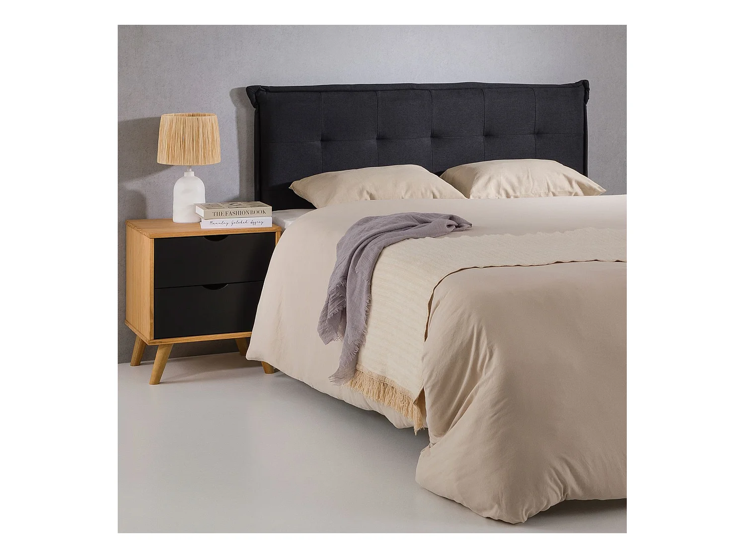 Tête de lit EBEYA 120 capitonnée, En tissu rembourré, Pieds en bois, Design élégant, Pour lits 120 cm, Noir