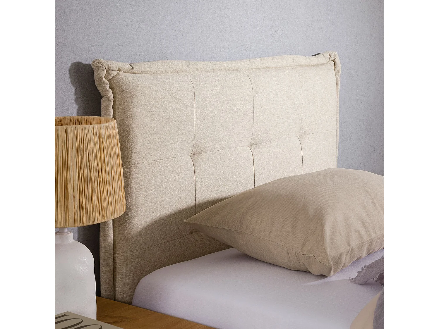 Tête de lit JALEYA 90 capitonnée, En tissu rembourré, Pieds en bois, Design élégant, Pour lits 90 cm, Écru