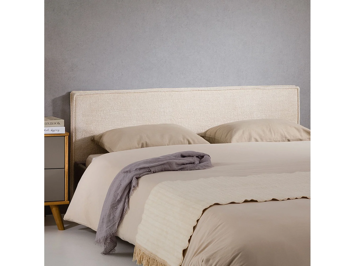 Tête de lit MIRENN 140 rembourrée, En tissu polyester pour lit 140 cm, Sur pieds en plastique, Blanc