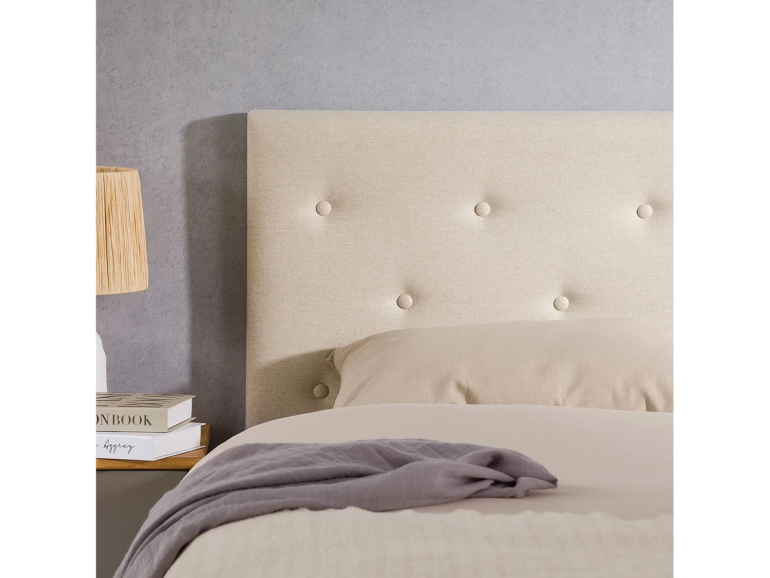 Tête de lit BLOMIN 140 capitonnée, En tissu rembourré, Pieds en bois, Design élégant, Pour lits 140 cm, Écru