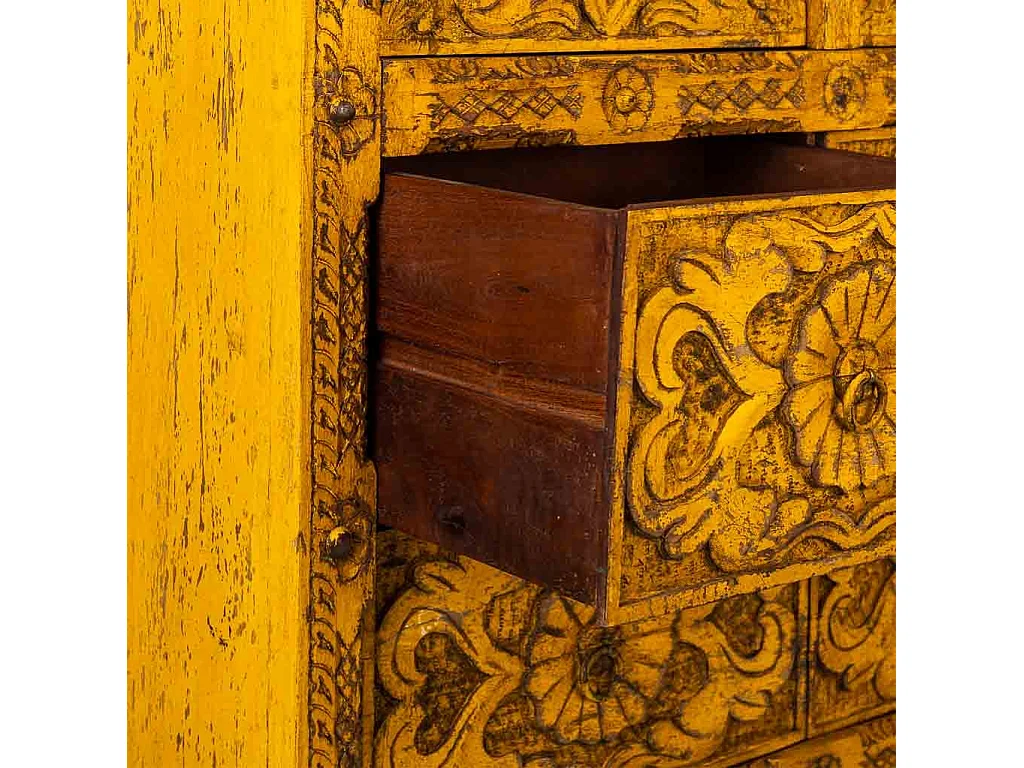 Armário de madeira artesanal amarelo 102x44x183h cm