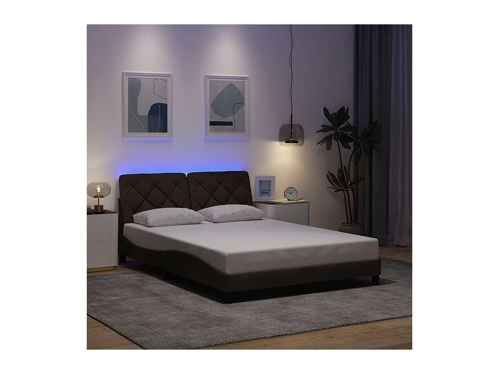 Cadre de lit avec LED sans matelas marron foncé 140x200cm tissu