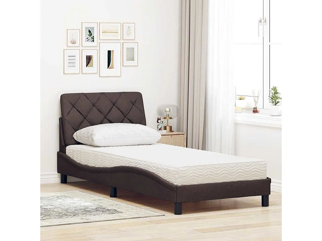 Lit avec matelas marron foncé 90x200 cm tissu