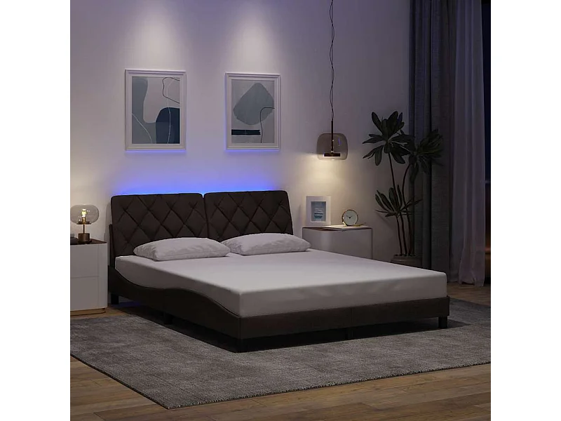 Cadre de lit avec LED sans matelas marron foncé 160x200cm tissu