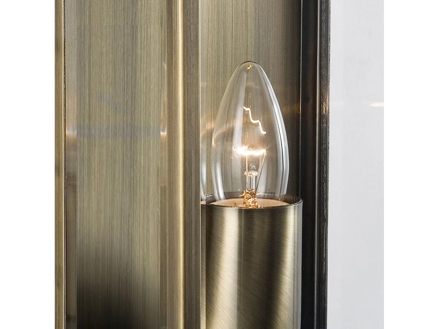 Searchlight Box - Applique da esterno a 1 luce in ottone antico, IP44, E27