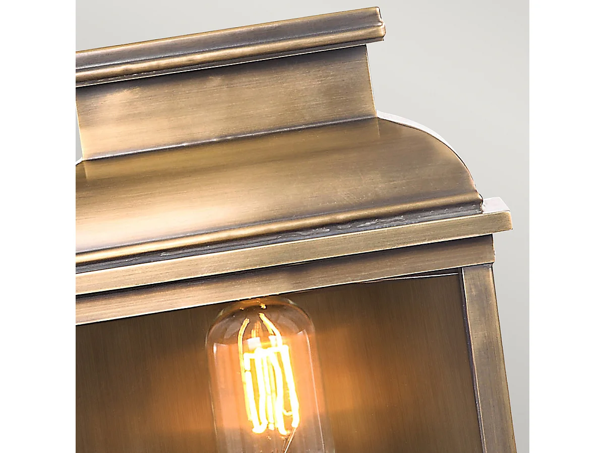 Elstead Old Bailey 1 Ljus Utomhusvägglykta Ljus Mässing IP44, E27