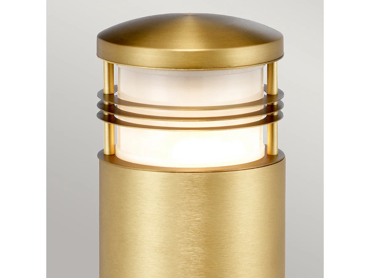 Elstead Newbrighton Utomhuspollare Antik mässing, IP55