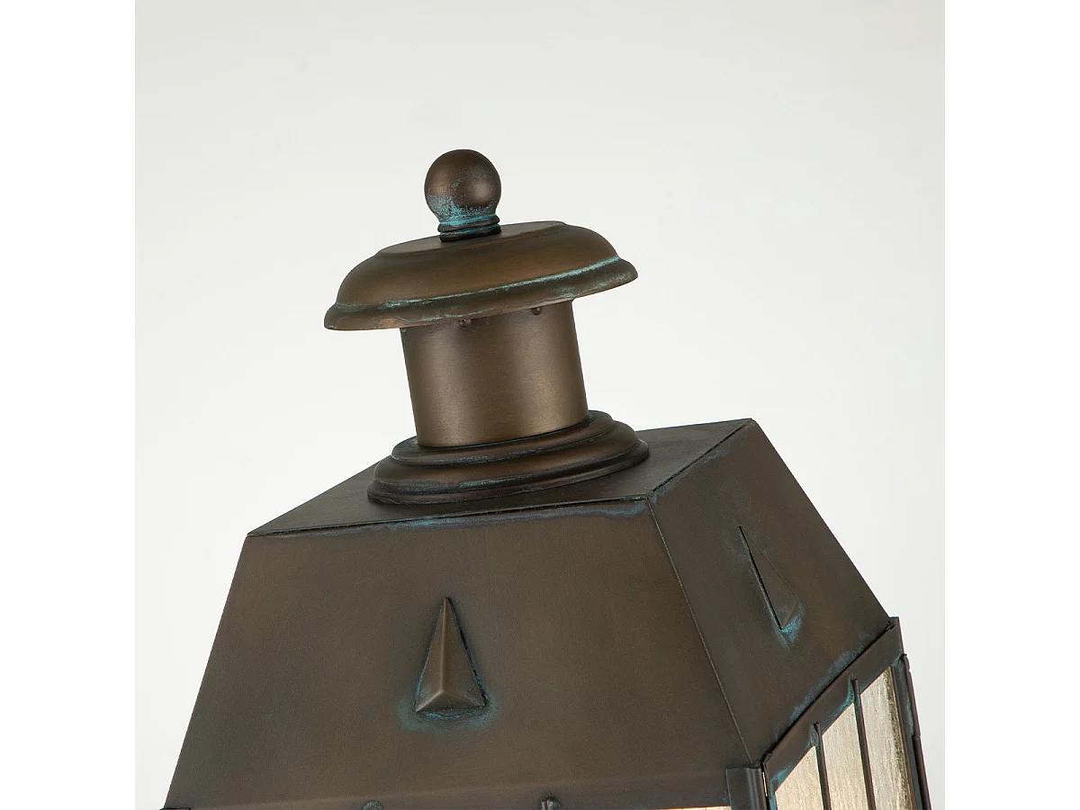 Elstead Hinkley Nantucket Outdoor-Sockel, leicht gealtertes Messing, IP44