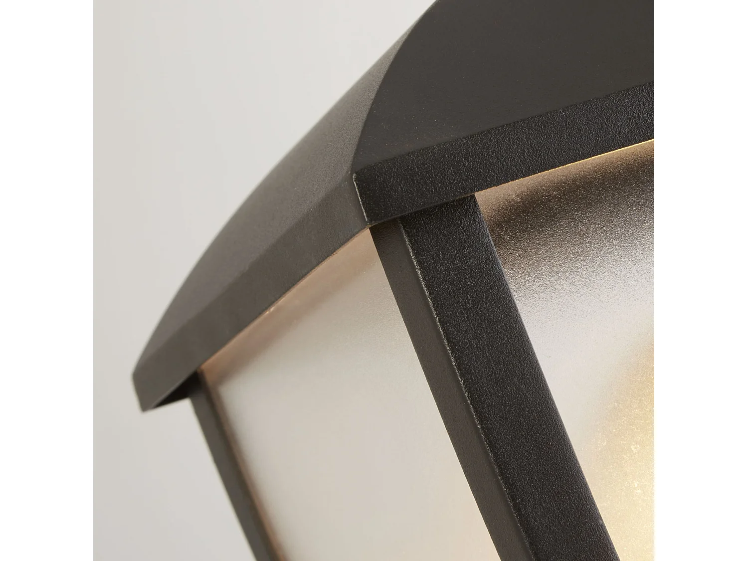 Searchlight Seattle Outdoor Post (450 mm di altezza) - nero con pannelli trasparenti smerigliati