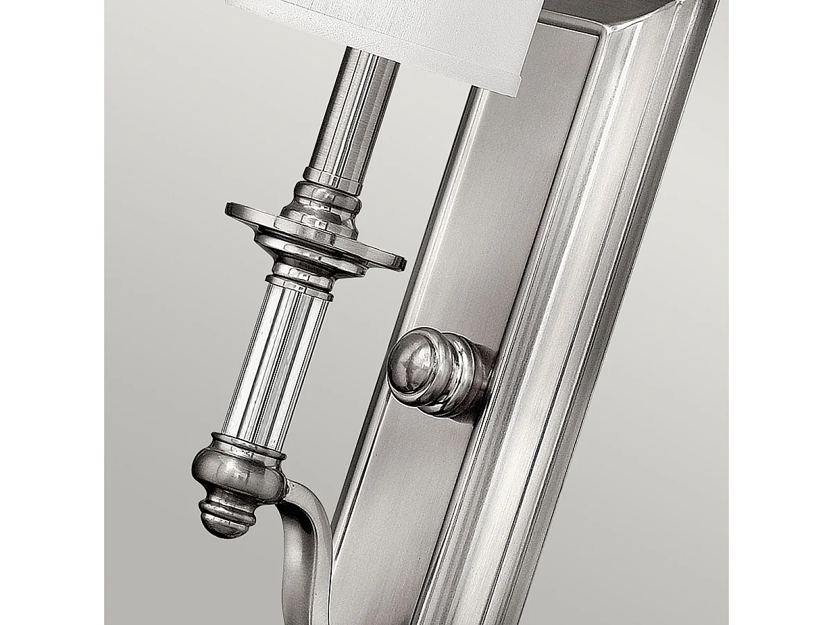 Elstead Sussex Applique murale à 1 ampoule, abat-jour en verre nickel brossé, E14