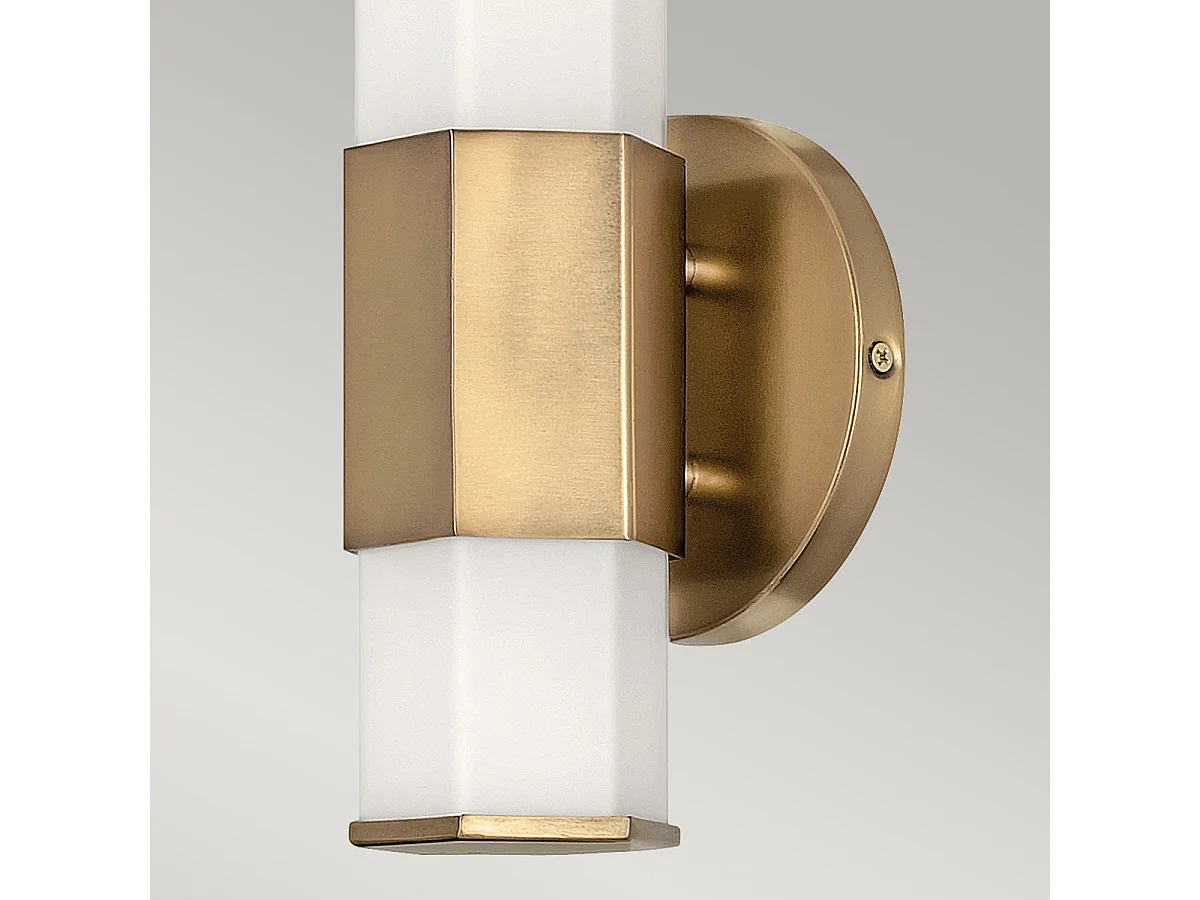 Elstead Hinkley Facet Integrierte LED Badezimmer Wandleuchte Heritage Messing, 3000K, IP44