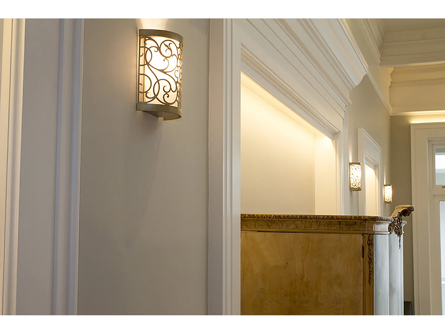 Elstead Arabesque 1 ljus inomhusvägglampa Silver Leaf, E14