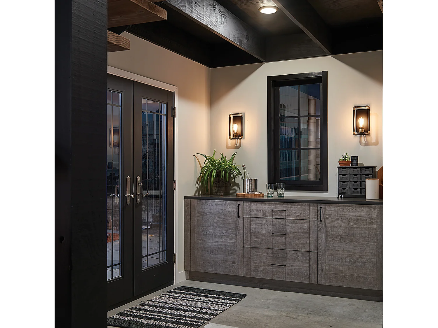 Elstead Imahn - Applique da interno a 1 luce nero, ottone naturale, attacco E27