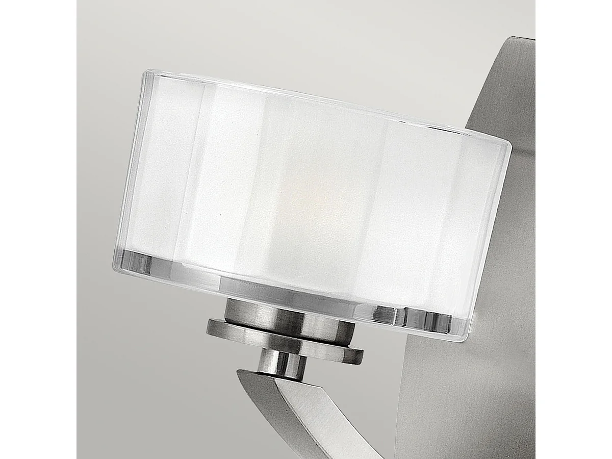 Elstead Meridian - 1 Licht Wandleuchte gebürstet Nickel Glasschirm, G9