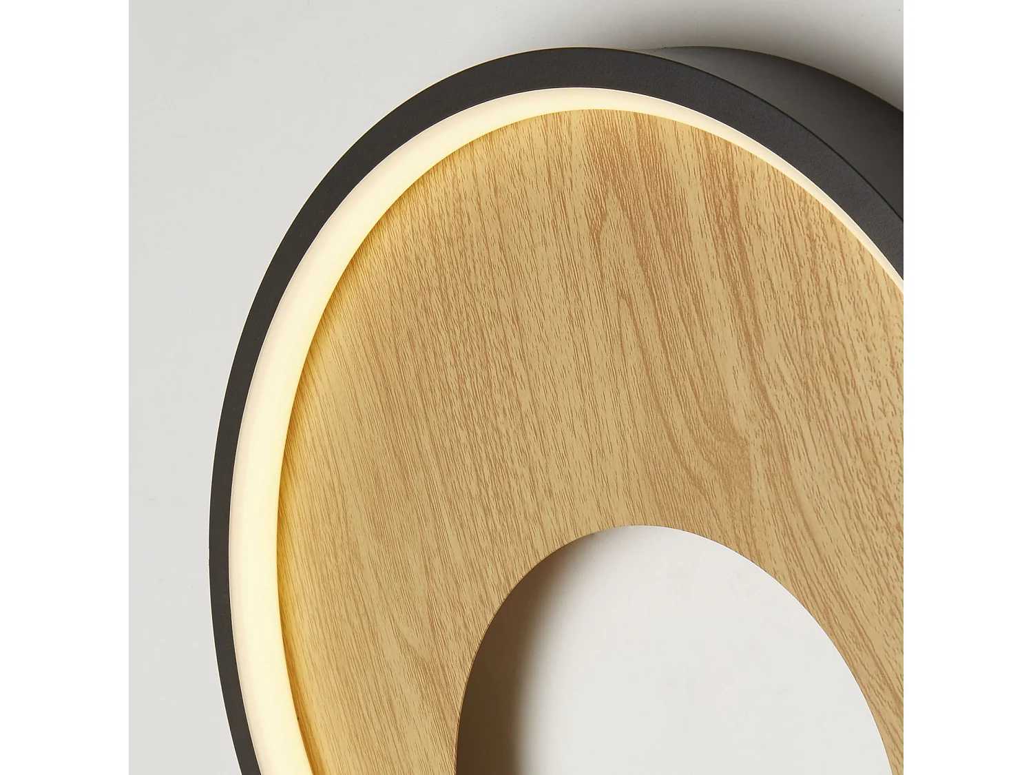 Searchlight Curio Lampada da parete Nera, Legno