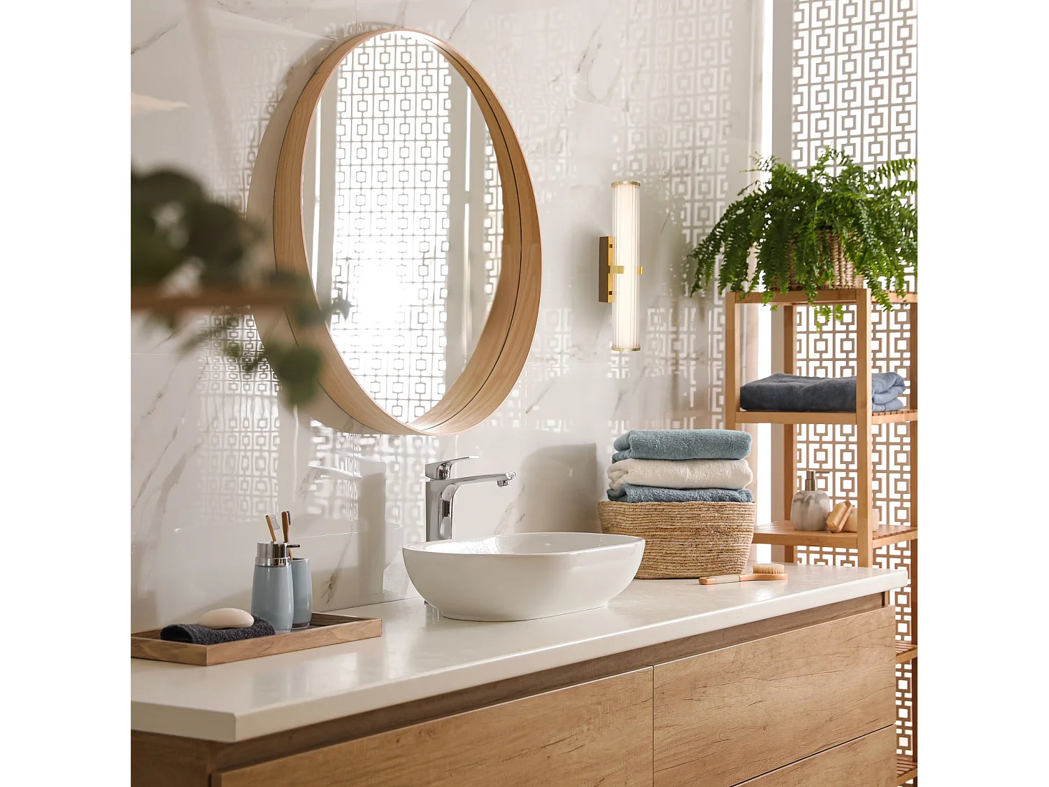 Searchlight Led Guld Vgglampa 18W.IP44