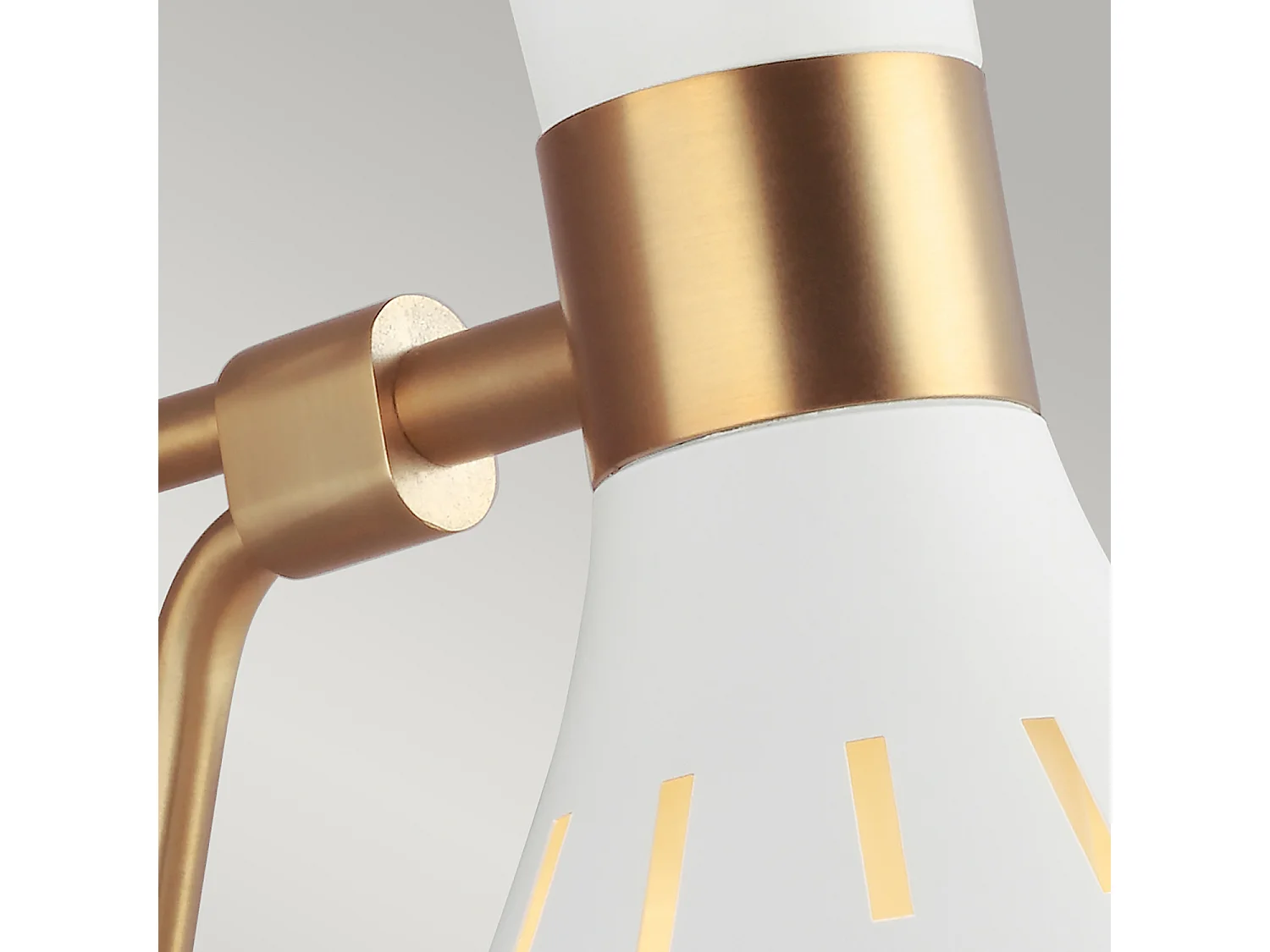 Applique Elstead Joan 1 luce, bianco opaco, ottone brunito, attacco E27