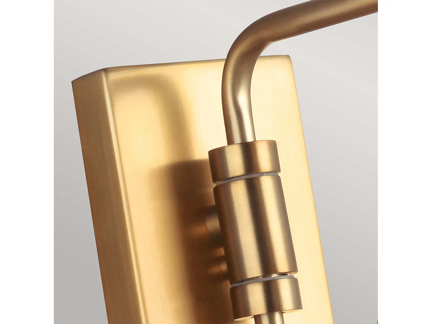 Elstead Joan 1 Licht Wandleuchte, Mattweiß, Messing brüniert, E27