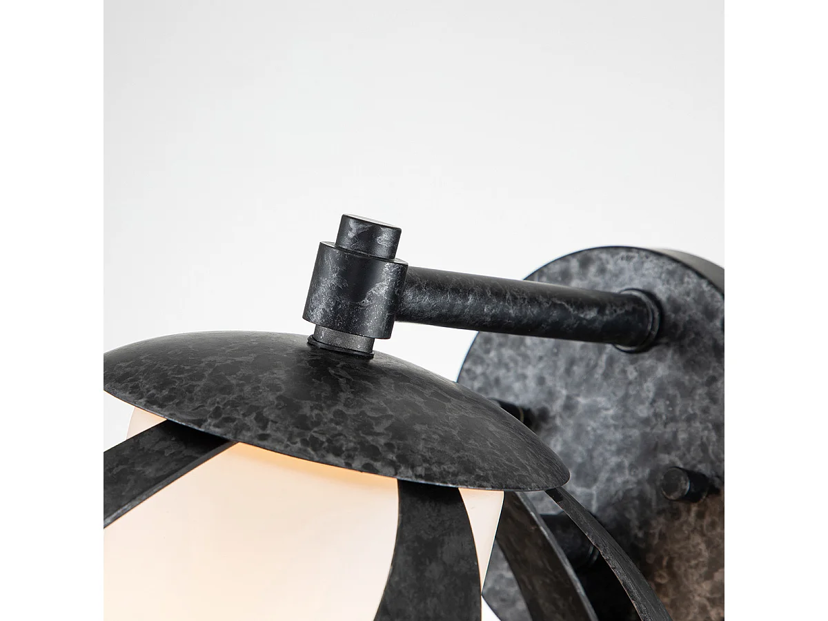 Elstead Quoizel Blacksmith Wandleuchte Altschwarz, IP44