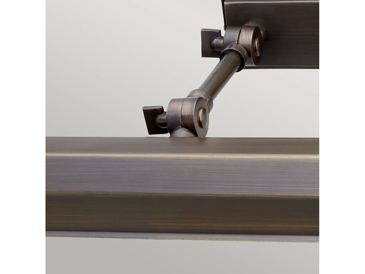 Elstead Chawton - 4 Licht Großbild Wandleuchte Bronze, E14