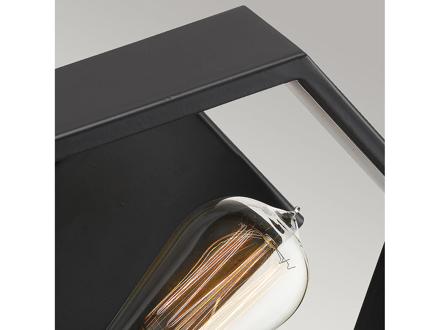 Elstead Quoizel Bismarck Lampada da parete Terra Nera