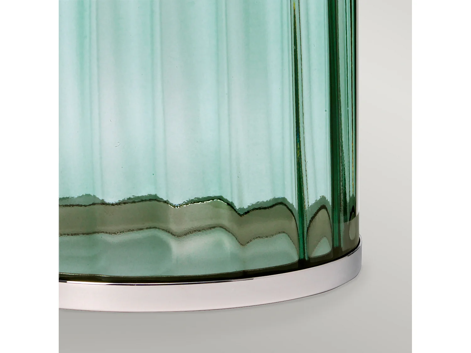 Reno Tischlampe Metallarbeiten Poliertes Nickel, grünes Glas