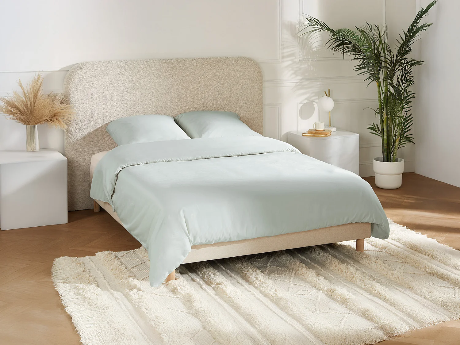 Parure de lit en satin 108 fils/cm² - Housse de couette 220 x 240 cm + 2 taies d'oreiller 63 x 63 cm - Gris clair - TALORA de PALACIO