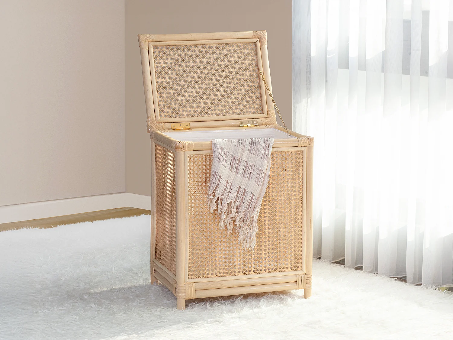 Panier à linge en rotin finition cannage avec couvercle - L. 45 x P. 33 x H. 56 cm - Naturel - CALYMA
